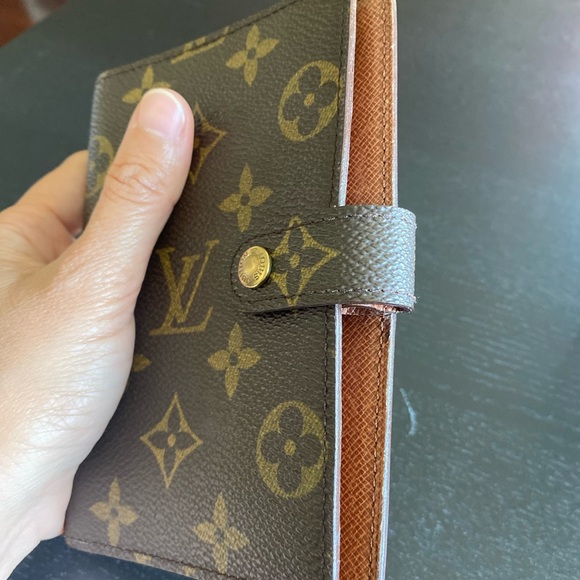 🎀Authentic Louis Vuitton Agenda - Picture 11 of 14